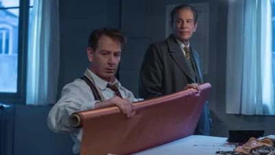 Мода после Второй мировой - смотрим на войну Диора и Шанель в сериале "New Look"