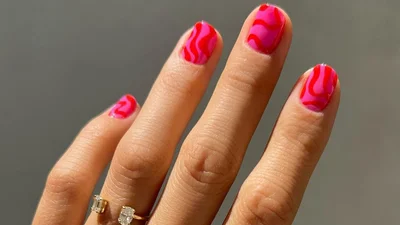От фуксии до шалфея: 7 самых модных цветов для твоего весеннего маникюра