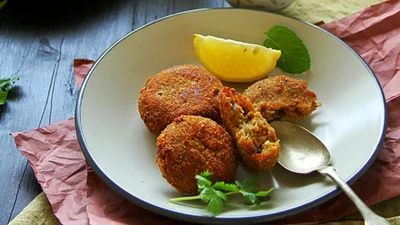Бюджетные котлеты из хека, которые ты приготовишь из нескольких ингредиентов