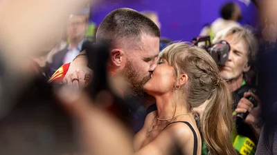 Это любовь: влюбленных Тейлор Свифт и Трэвиса Кэлса подловили на свидании в зоопарке