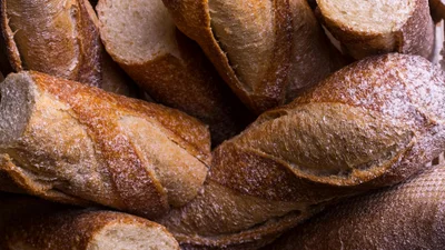 Как заморозить хлеб, чтобы он был хрустящим, как в первый день
