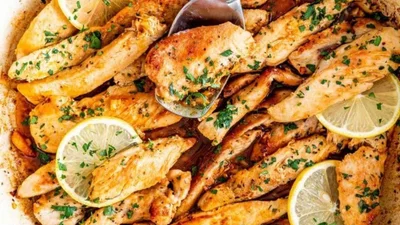 Очень быстрая курочка с чесноком – родные будут просить добавки