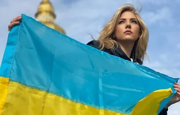 Світові зірки висловили підтримку українцям в річницю війни у відеозверненні