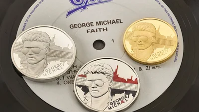 На честь Джорджа Майкла випустили нові колекційні монети – фото
