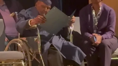 Учиться никогда не поздно: американец закончил школу в 106 лет