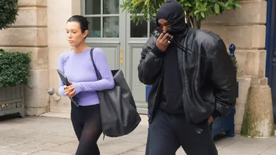 "Наконец-то оделась": Бьянку Цензори заметили на прогулке с Канье Уэстом