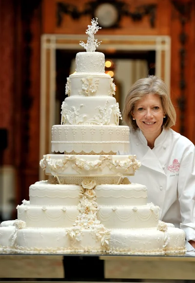 Весільний торт Кейт Міддлтон і принца Вільяма - фото 601085