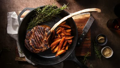 Бойфренд Селени Гомес розповів, які страви готує для співачки