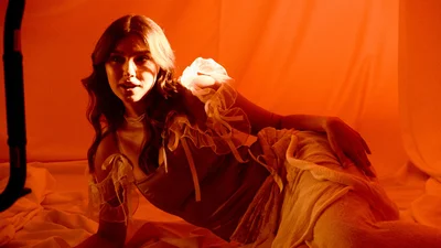 Токсичный саундтрек прошлых отношений: MAYOROVA презентует песню "ім'я"