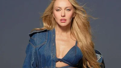 "Как вы задолбали": Полякова обиделась на фанов, которые упрекнули ее в фотошопе