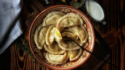 С Масленицей 2024: аппетитные и забавные картинки для поздравлений