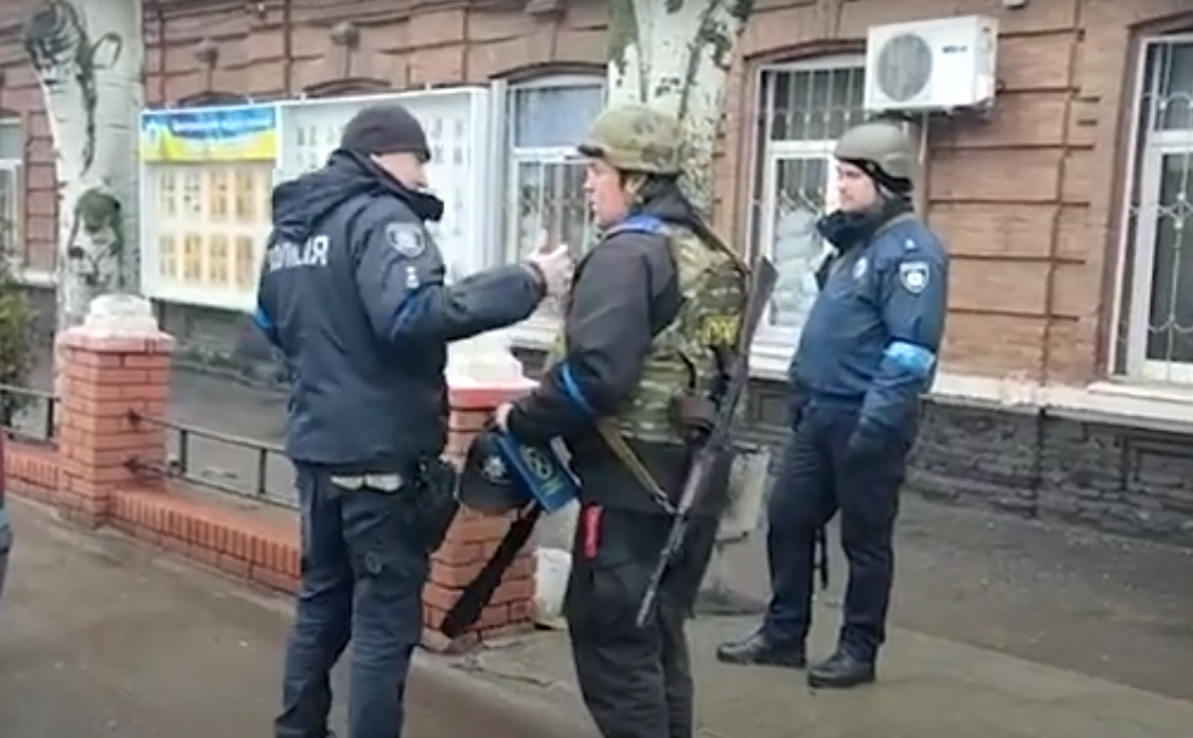 'Удар правдой по оккупантам': герой '20 днів у Маріуполі' рассказал, как снимали фильм - 602837 'Удар правдой по оккупантам': герой '20 днів у Маріуполі' рассказал, как снимали фильм - фото 602837
