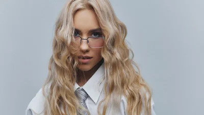 Козерожкам хорошее настроение, а Весам бокал вина: гороскоп на 16 марта