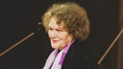 В сеть попали новые фото 94-летней Лины Костенко