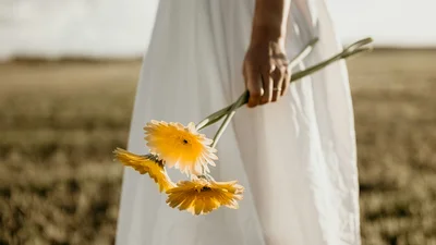 Оригинальные поздравления с Днем ангела Ларисы в прозе и картинках