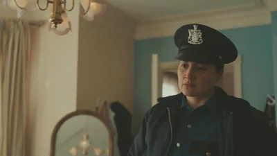 Трукрайм с Лили Гладстон, интригующий до последней секунды - это новый сериал "Под мостом"