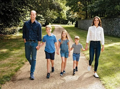 Вот как принц Уильям поддерживает Кейт Миддлтон в ее борьбе с болезнью - фото 606405