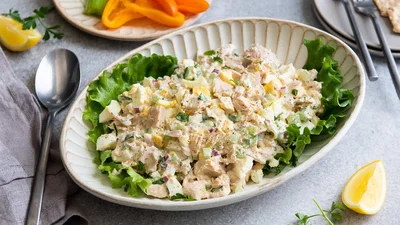 Як приготувати найсмачніший салат з тунцем: секрет відомої кулінарної експертки