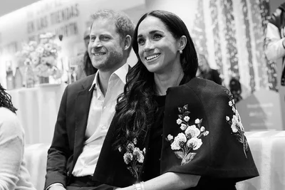 Меган Маркл и принц Гарри вышли на публику на фоне новостей о болезни Кейт Миддлтон - фото 606895