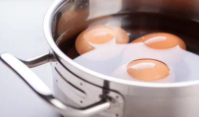 Як варити яйця на Великдень - фото 606954