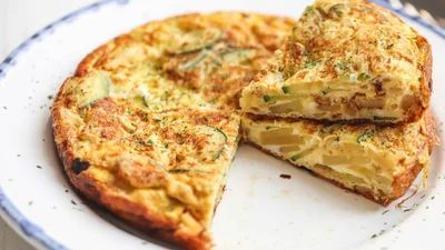 Кабачкова запіканка на сковороді – смачний сніданок, який замінить звичний омлет