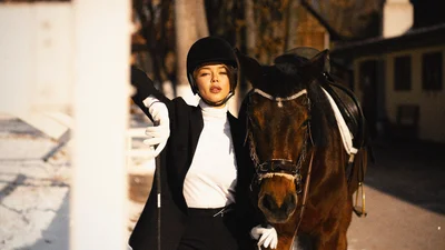 "Найекстремальніший кліп у моєму житті", - GROSU презентувала нову версію відео “Туман”