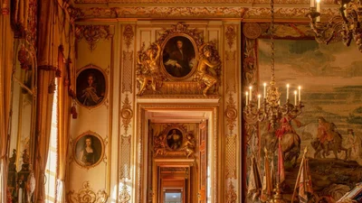 В Англии мужчина украл из дворца золотой унитаз стоимостью 6 млн долларов