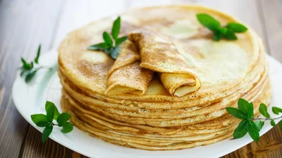Ніжні млинці на сніданок – тоненькі, але ніколи не рвуться