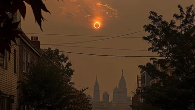 Фото вражаючого сонячного затемнення 2024: наступне таке повториться через 20 років