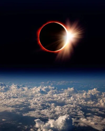 Як видно сонячне затемнення 2024 з космосу - фото 607605