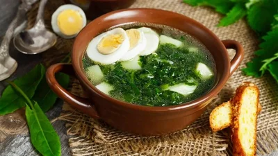 Вкусный зеленый борщ со щавелем – приготовь самое весеннее блюдо на обед