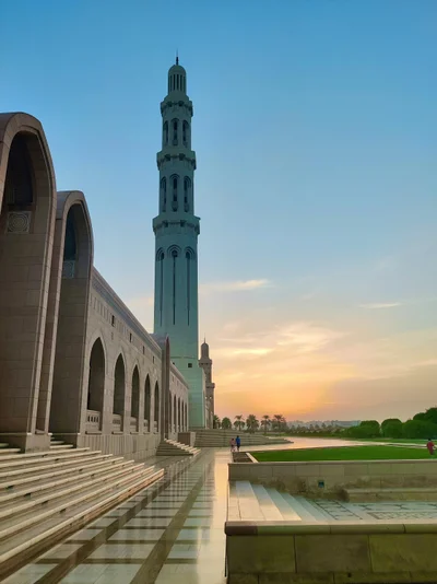 Велика мечеть Султана Кабуса в Маскаті - якщо ти в Омані, відвідай її - фото 607840
