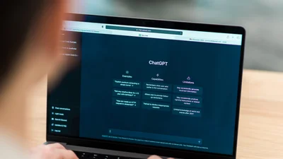 Зазіхнули на святе: ChatGPT почав писати пісні для індійських фільмів