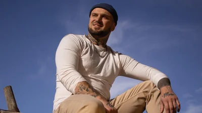 Мицкевич, заявивший о романе с Олей Поляковой, выпустил трек о чувствах к певице