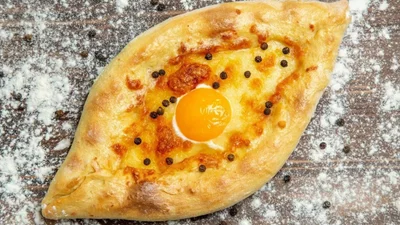 Привет из Грузии: как приготовить настоящее хачапури по-аджарски