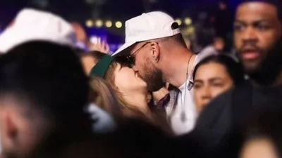 Тейлор Свіфт напилась і просила вибачення в Тревіса Келса за свою поведінку - відео