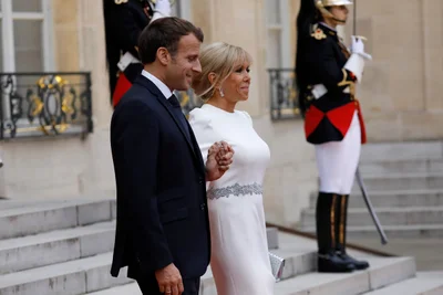 О жене президента Франции Эмманюэля Макрона снимут романтический сериал - фото 609011