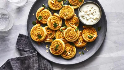 Найчарівніші "равлики" з листкового тіста, які будуть готові за пів години