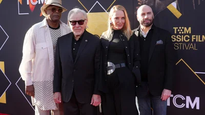 Обнимашки: звезды "Криминального чтива" воссоединились - не хватает только Брюса Уиллиса