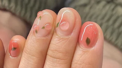 Нігті Tutti Frutti стануть найпопулярнішим манікюром цього літа
