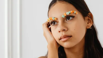 4 речі, які ти маєш знати, перш ніж зважитися на перманент брів