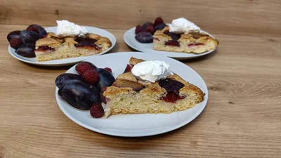 Нежный фруктовый пирог – этот десерт станет украшением чаепития