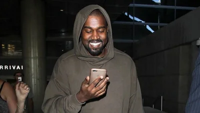 Канье Уэст объявил о создании порностудии и удалил аккаунты из соцсетей