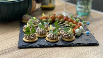 Вкусные закуски на Пасху: две оригинальные идеи к празднику