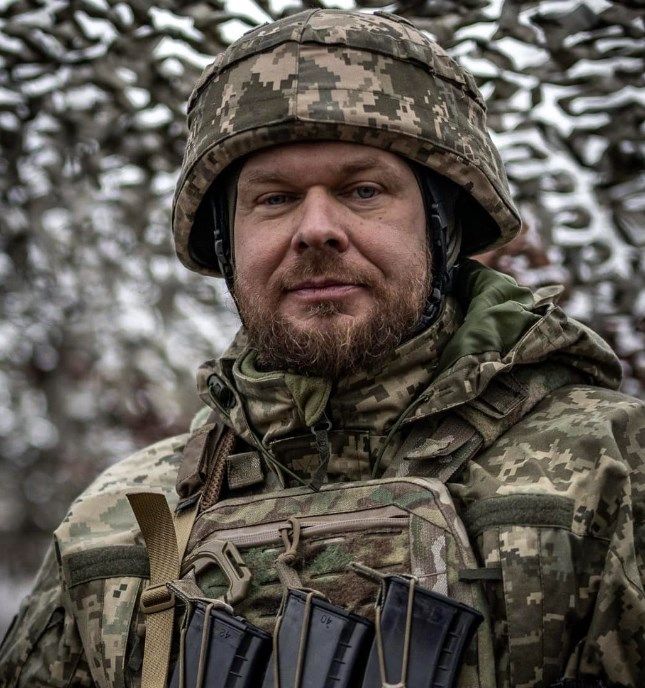 Автомат вместо микрофона: как и где наши звездные певцы защищают Украину - 610841 Автомат вместо микрофона: как и где наши звездные певцы защищают Украину - фото 610841