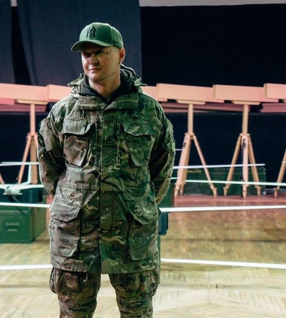 Автомат вместо микрофона: как и где наши звездные певцы защищают Украину - 610842 Автомат вместо микрофона: как и где наши звездные певцы защищают Украину - фото 610842