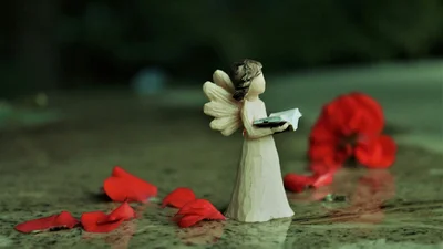 С Днем ангела Зои - поздравления и картинки для женщин с редким именем