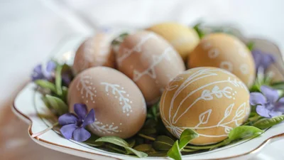 Щемливі картинки з Великоднем 2024 для наших захисників