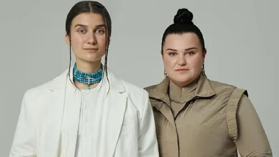 Приховані таланти дівчат: Jerry Heil сідає на шпагат, alyona alyona виконала хіт Queen