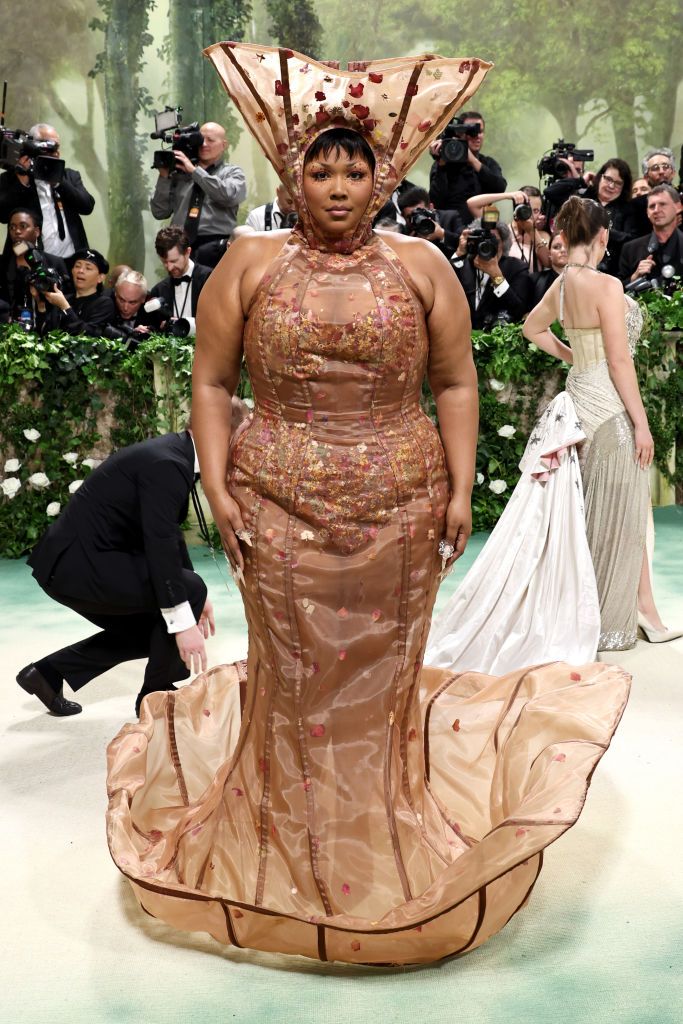 Весь Голливуд собрался на Met Gala 2024, и вот самые удивительные образы бала - фото 612033